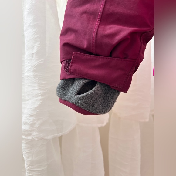 Lands' End Kids Waterproof Insulated Winter Parka - Picture 5 of 12